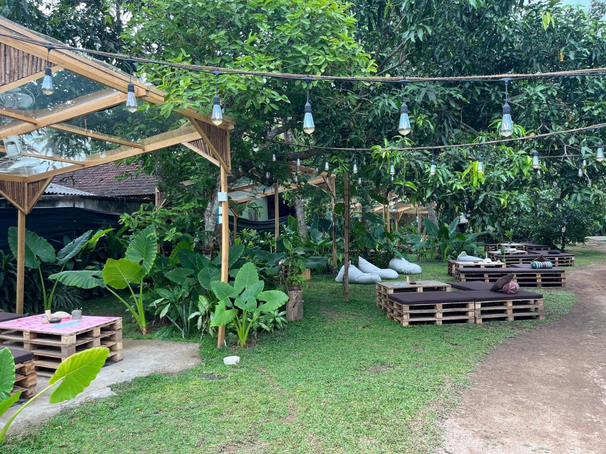 Komorebi Madiha Matara Bagian luar foto